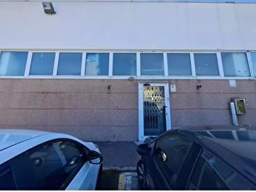 Immagine 9 di Locale commerciale in affitto  in Via Boito a Monfalcone