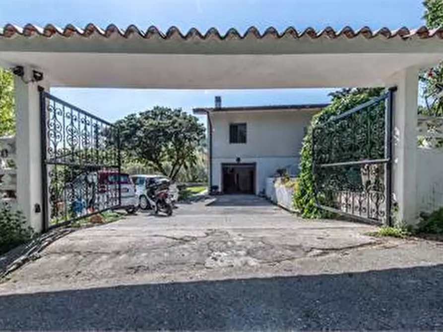 Immagine 2 di Casa indipendente in vendita  in Strada per Chiampore 27/F a Muggia