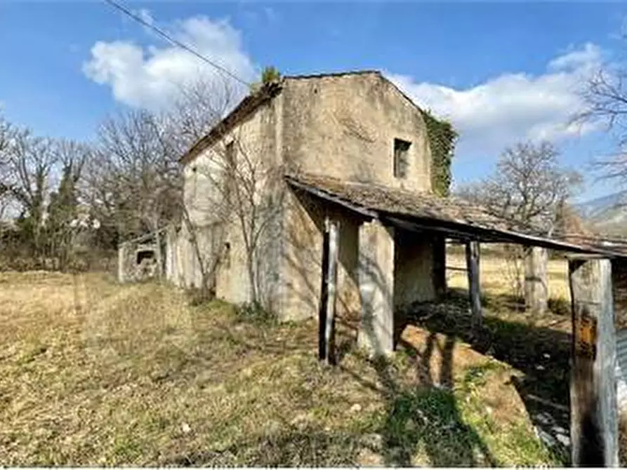 Immagine 1 di Rustico / casale in vendita  a Ruda