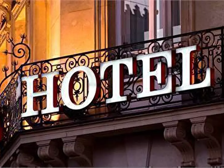 Immagine 1 di Attività commerciale in vendita  a Monfalcone