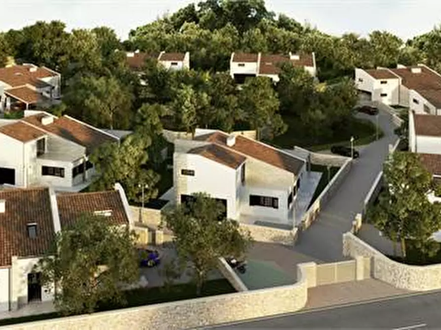 Immagine 1 di Terreno residenziale in vendita  a Duino-Aurisina