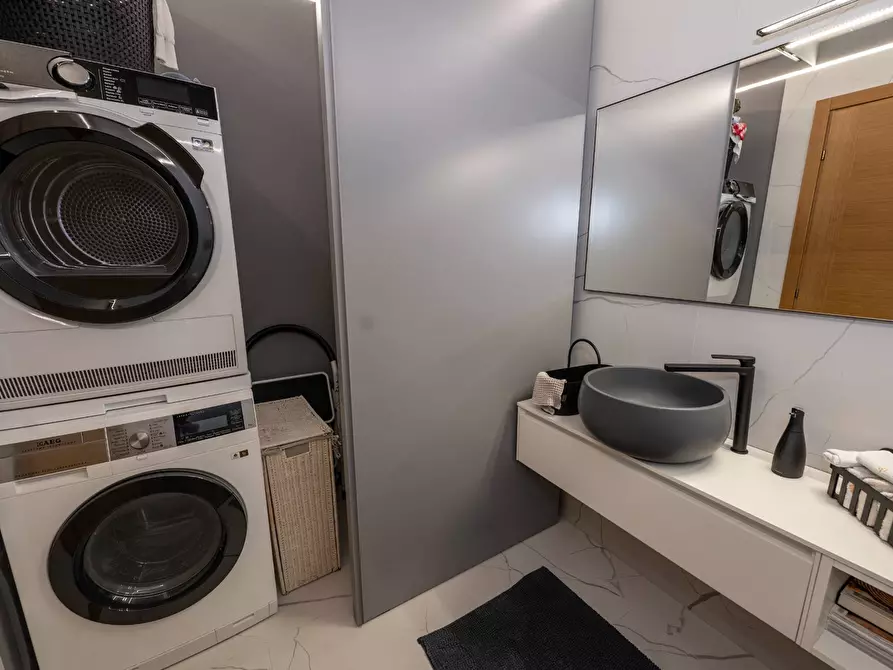 Immagine 35 di Villa in vendita  in Duino Aurisina a Duino-Aurisina