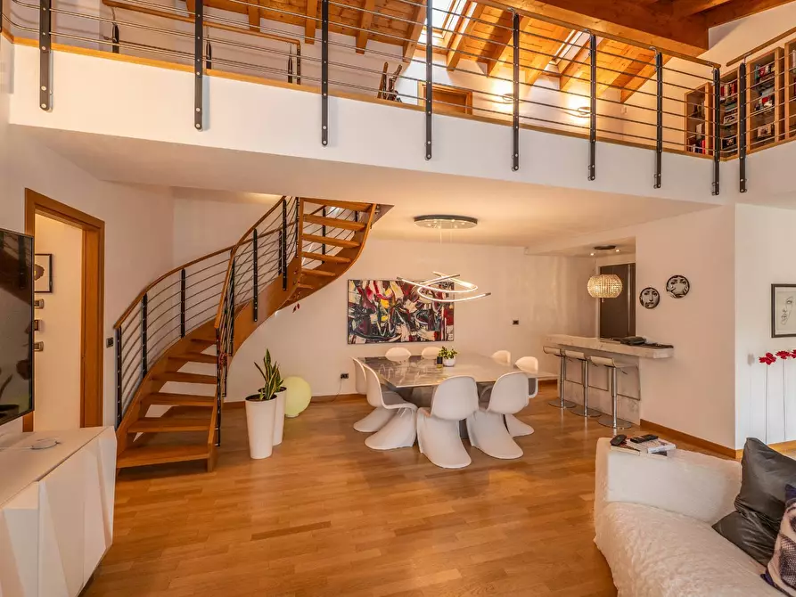 Immagine 43 di Villa in vendita  in Duino Aurisina a Duino-Aurisina