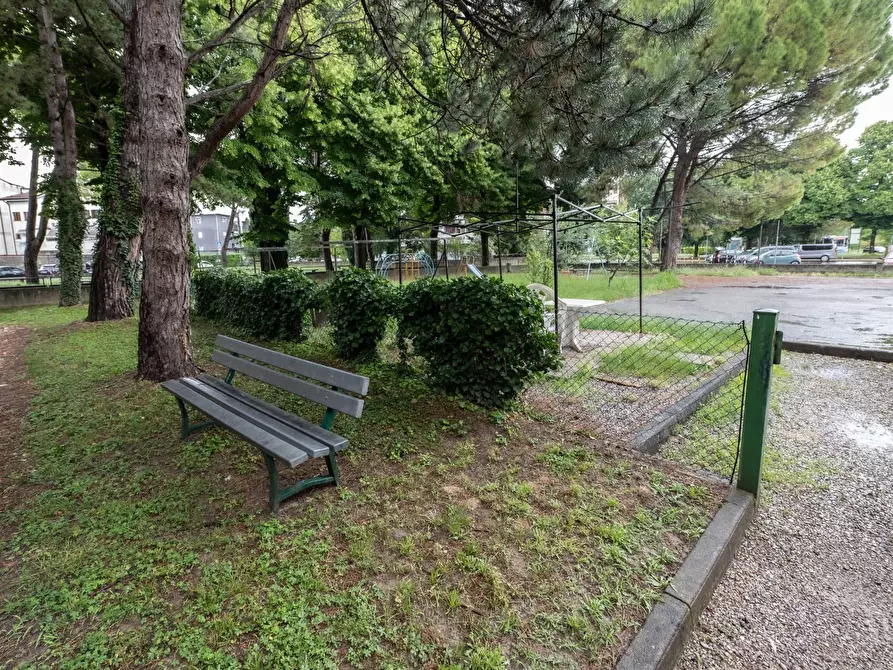 Immagine 5 di Appartamento in vendita  in VIA NAZARIO SAURO 3/8 a Staranzano