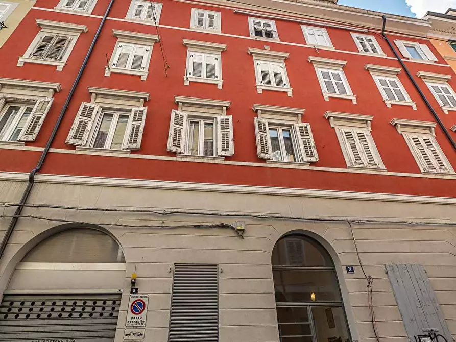 Immagine 1 di Appartamento in vendita  in Via Molino A Vapore 3 a Trieste