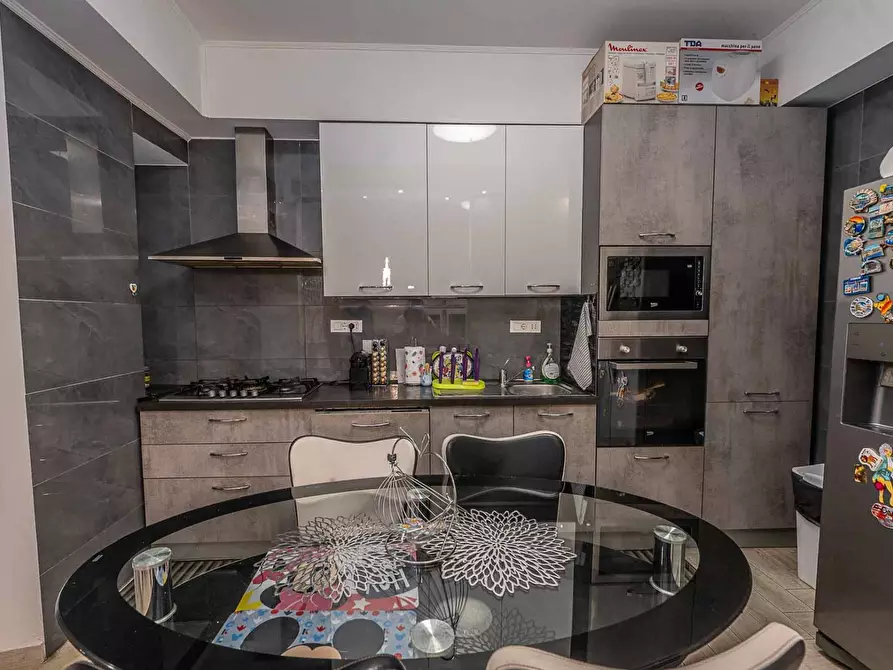 Immagine 3 di Appartamento in vendita  in Via Molino A Vapore 3 a Trieste
