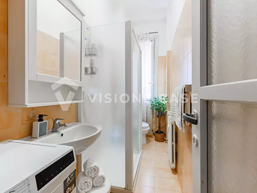 Immagine 13 di Appartamento in vendita  in Via Rho 3 a Milano