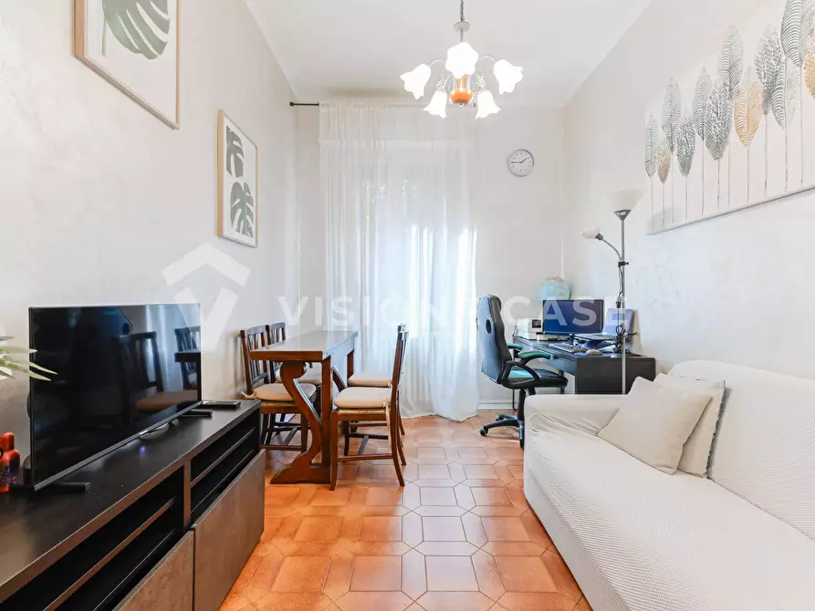 Immagine 4 di Appartamento in vendita  in Via Rho 3 a Milano