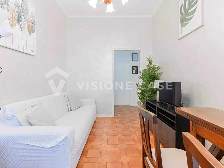Immagine 2 di Appartamento in vendita  in Via Rho 3 a Milano