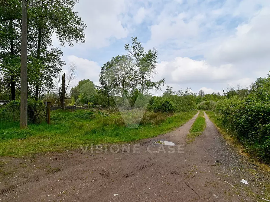 Immagine 18 di Terreno agricolo in vendita  in Via Fornace Cavallino a Opera