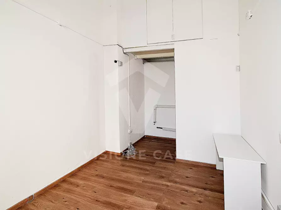 Immagine 8 di Locale commerciale in affitto  in Viale Lunigiana 3 a Milano