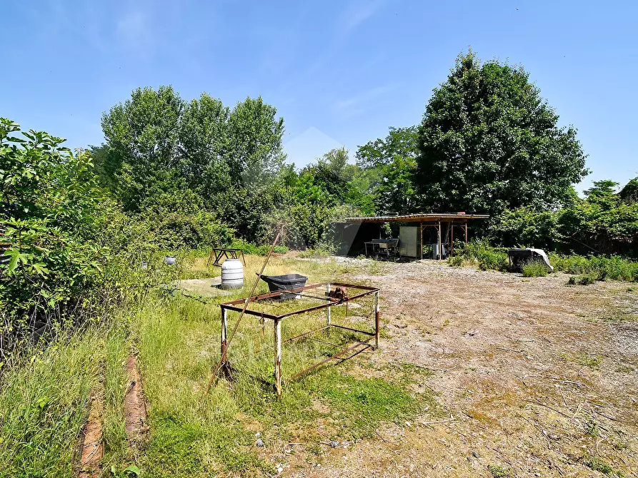 Immagine 1 di Terreno agricolo in vendita  in Via Cascina Pizzabrasa a Pieve Emanuele
