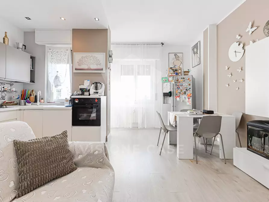 Immagine 2 di Appartamento in vendita  in Via Marco Greppi 3 a Trezzano Sul Naviglio