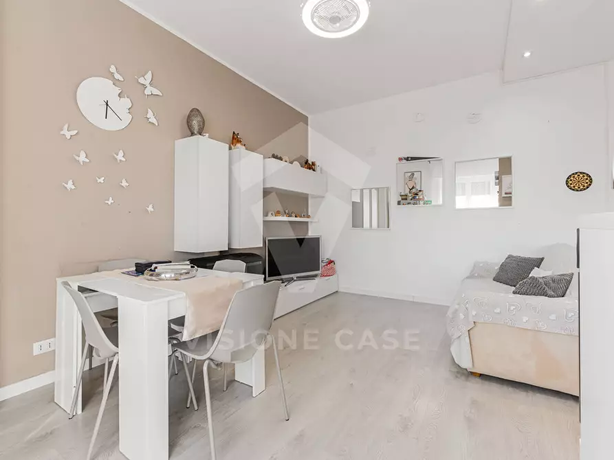Immagine 7 di Appartamento in vendita  in Via Marco Greppi 3 a Trezzano Sul Naviglio