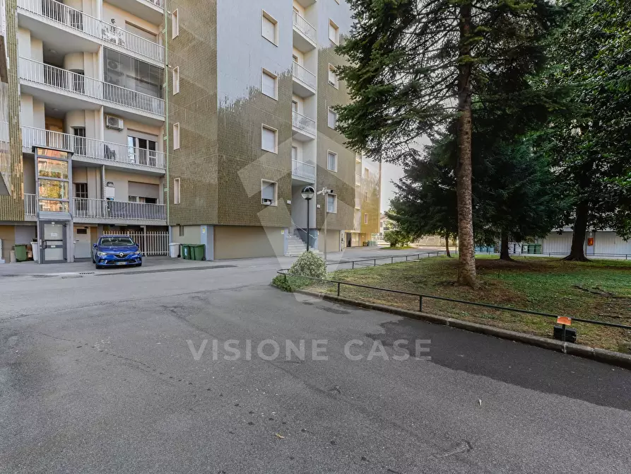 Immagine 27 di Appartamento in vendita  in Via Marco Greppi 3 a Trezzano Sul Naviglio