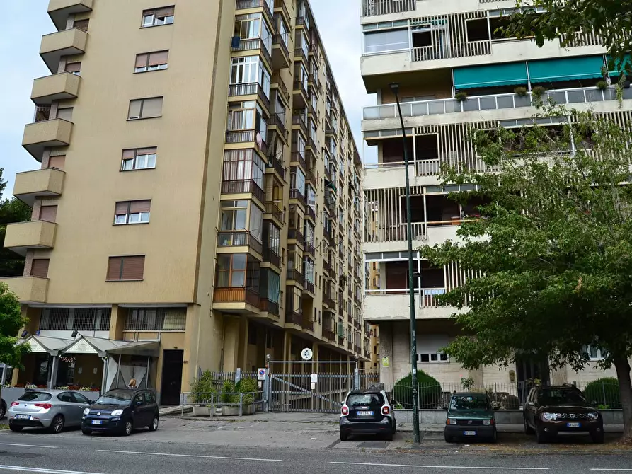 Immagine 2 di Magazzino in affitto  in Via Ventimiglia 226/A a Torino