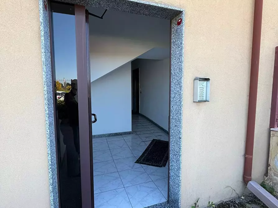 Immagine 3 di Appartamento in affitto  in Via Galeso 347 a Taranto