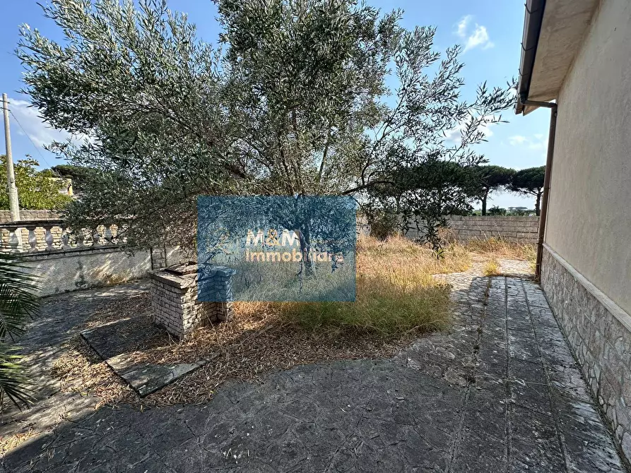 Immagine 8 di Villa in vendita  in Via Montepulciano 9 a Nettuno