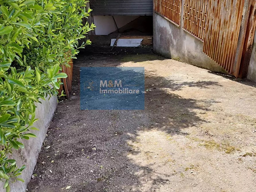 Immagine 19 di Box auto in vendita  in Via Lombardia 104 a Nettuno