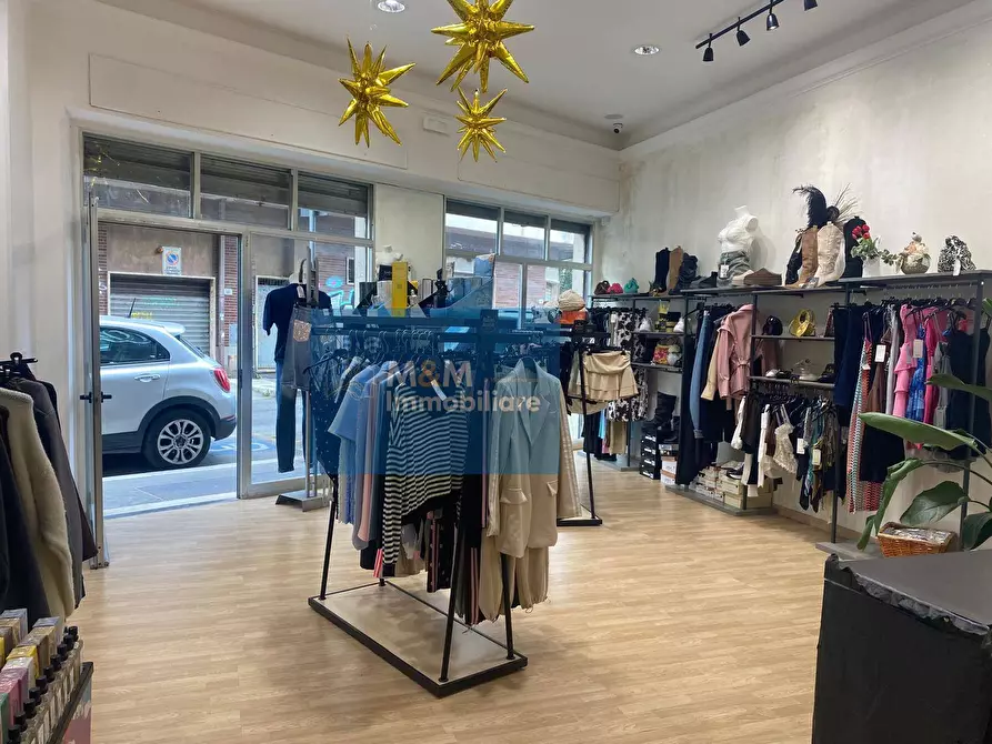 Immagine 4 di Negozio in affitto  in Via Romana 127 a Nettuno