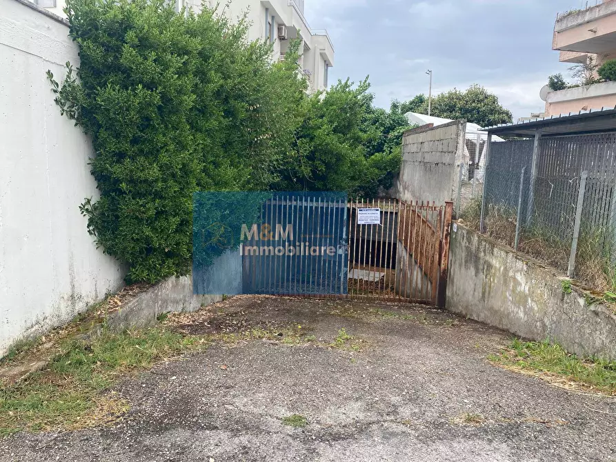 Immagine 25 di Box auto in vendita  in Via Lombardia 104 a Nettuno