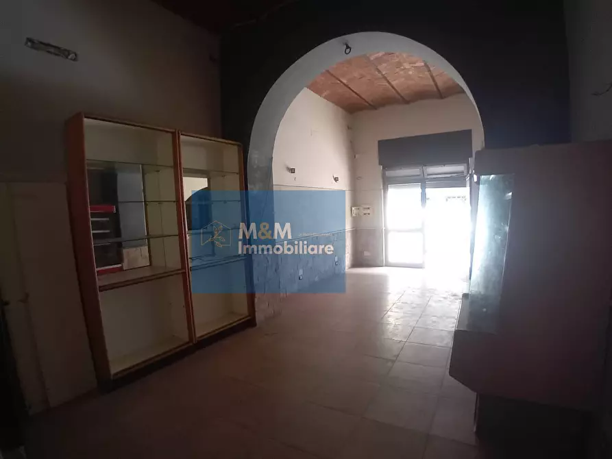 Immagine 5 di Negozio in vendita  a Nettuno