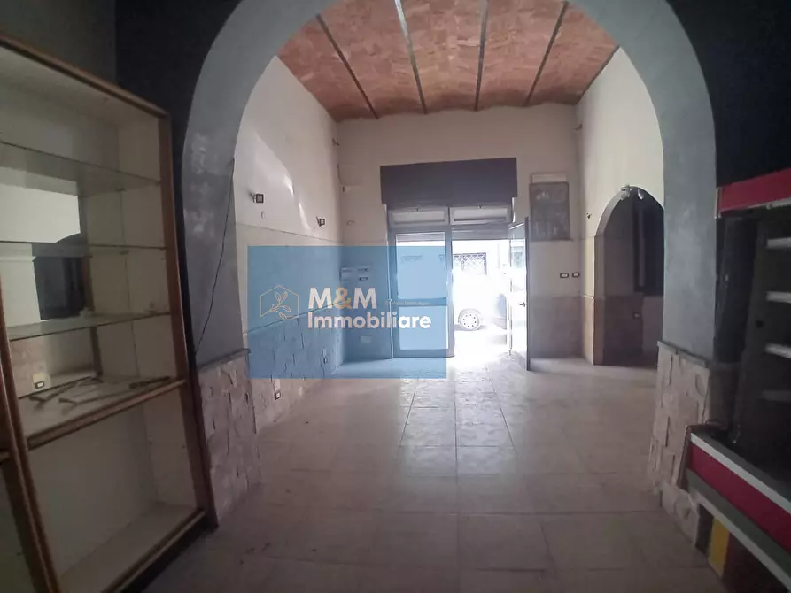 Immagine 7 di Negozio in vendita  a Nettuno