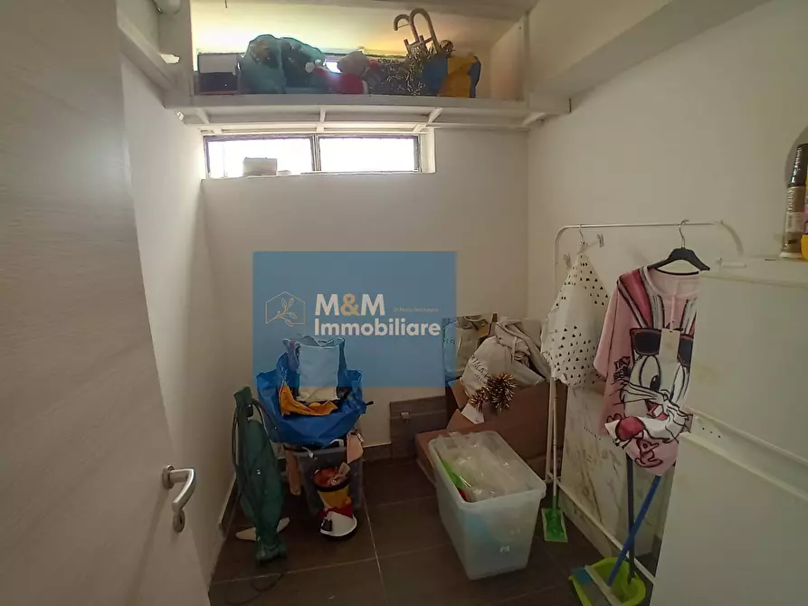 Immagine 9 di Negozio in affitto  in Via Romana 127 a Nettuno