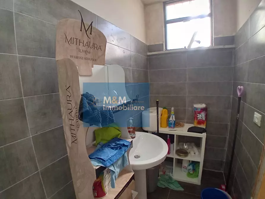 Immagine 12 di Negozio in affitto  in Via Romana 127 a Nettuno