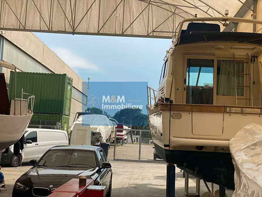 Immagine 10 di Capannone industriale in vendita  in VIA AUGUSTO ANDREA 13 a Nettuno