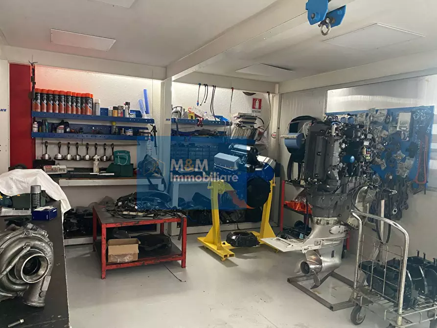 Immagine 39 di Capannone industriale in vendita  in VIA AUGUSTO ANDREA 13 a Nettuno