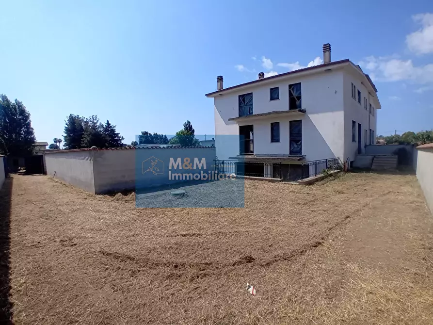 Immagine 2 di Villetta a schiera in vendita  in Via Silvio Spaventa 124 a Nettuno