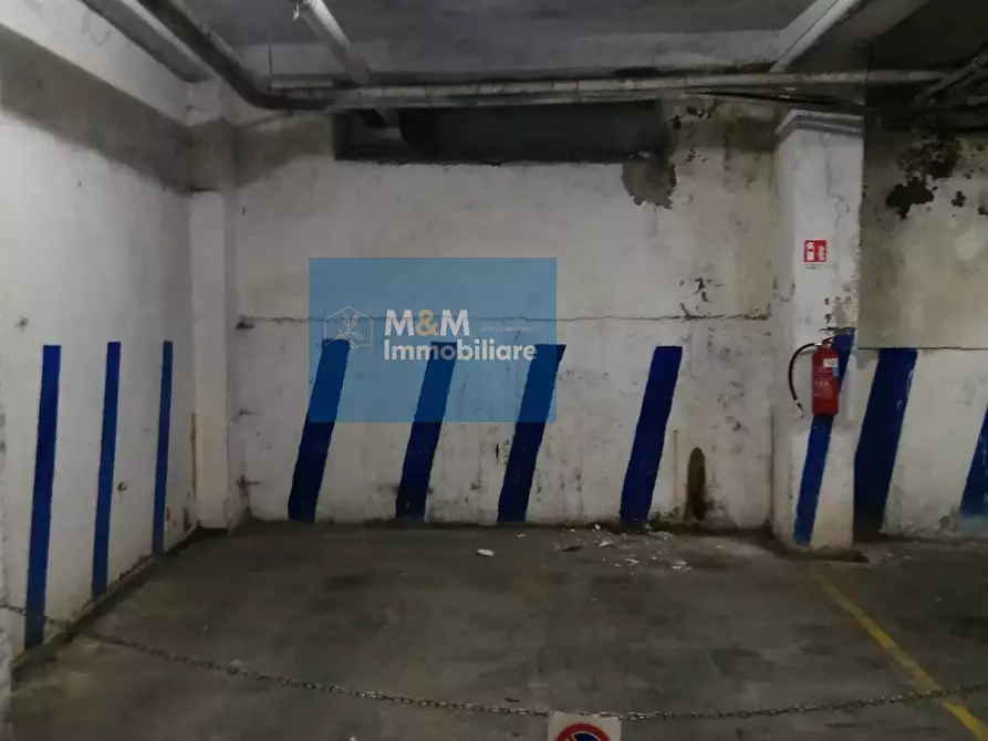 Immagine 1 di Box auto in vendita  in via Trentino 2 a Nettuno