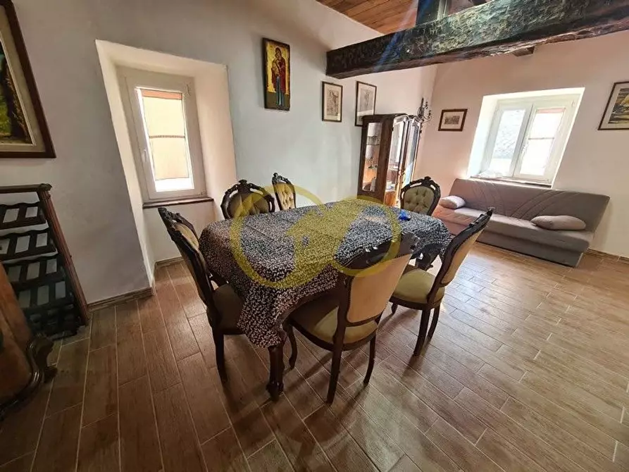 Immagine 3 di Casa indipendente in vendita  in morico a San Ginesio