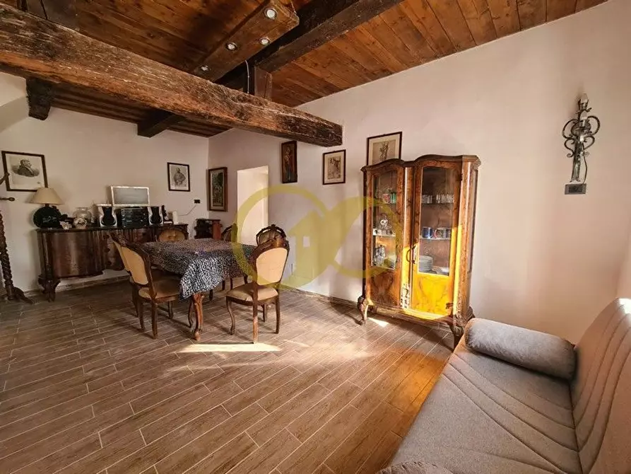 Immagine 8 di Casa indipendente in vendita  in morico a San Ginesio