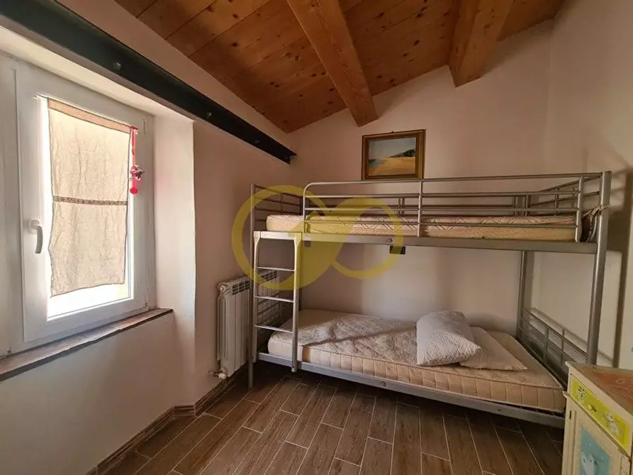 Immagine 17 di Casa indipendente in vendita  in morico a San Ginesio