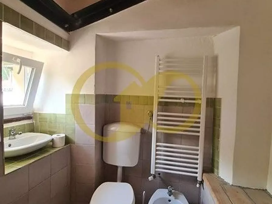 Immagine 18 di Casa indipendente in vendita  in morico a San Ginesio