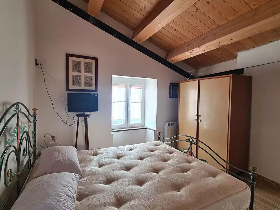 Immagine 25 di Casa indipendente in vendita  in morico a San Ginesio