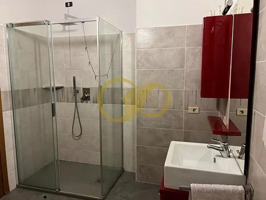 Immagine 9 di Appartamento in vendita  in Brodolini a Tolentino