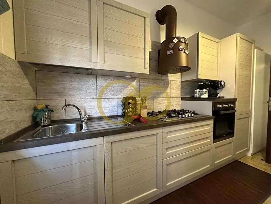 Immagine 9 di Appartamento in vendita  in dell' Unità 21 a Tolentino