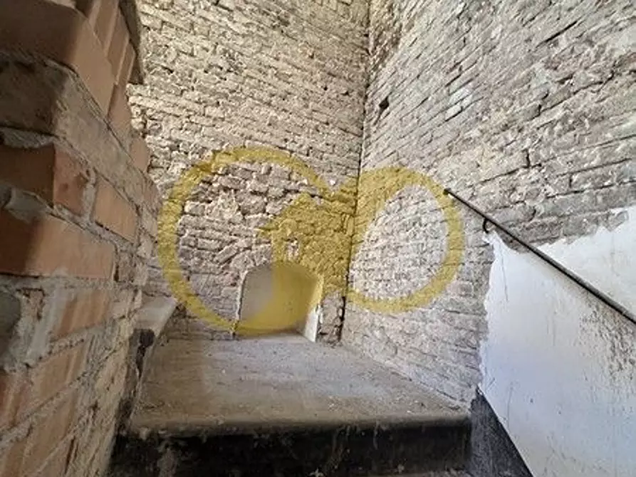 Immagine 8 di Casa indipendente in vendita  in Salnitrari 14 a Tolentino