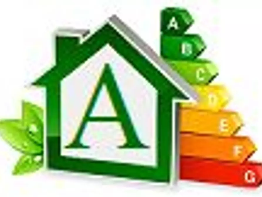 Immagine 10 di Casa indipendente in vendita  in Salnitrari 14 a Tolentino