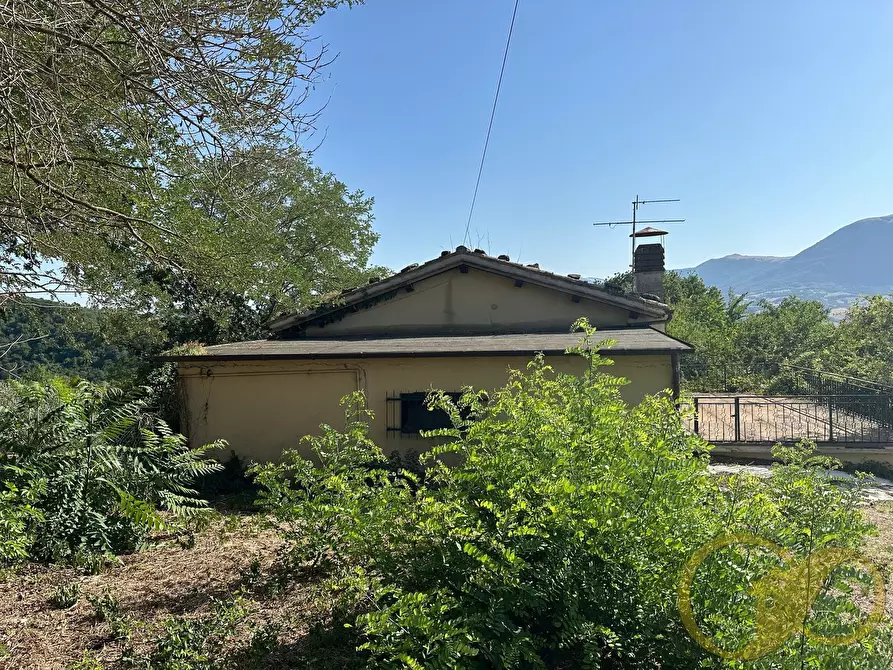 Immagine 11 di Casa indipendente in vendita  in COLLINA a Castelraimondo