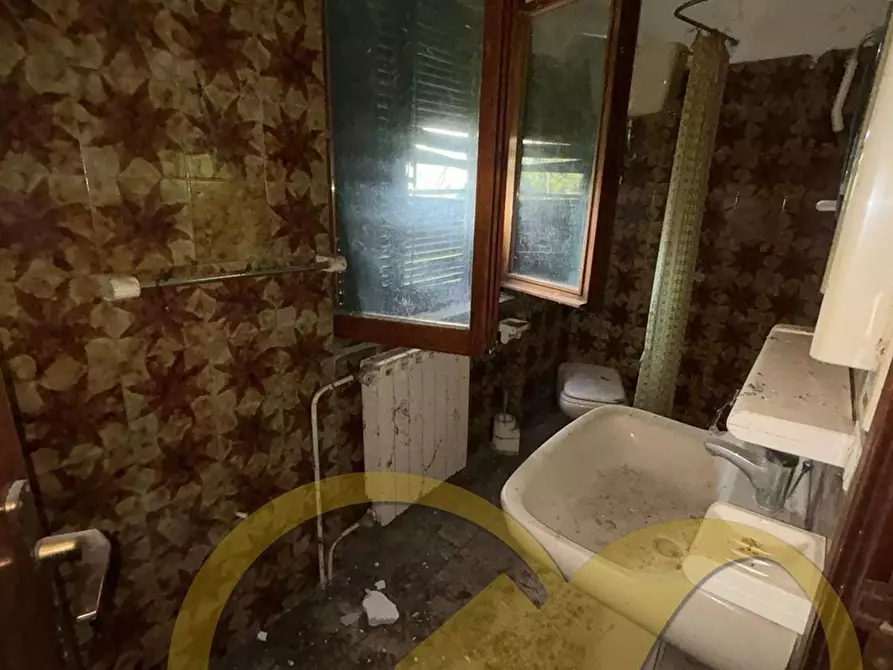 Immagine 18 di Casa indipendente in vendita  in COLLINA a Castelraimondo