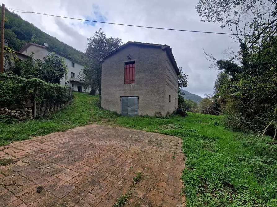 Immagine 15 di Casa indipendente in vendita  in Sasso marozzo a Belforte Del Chienti