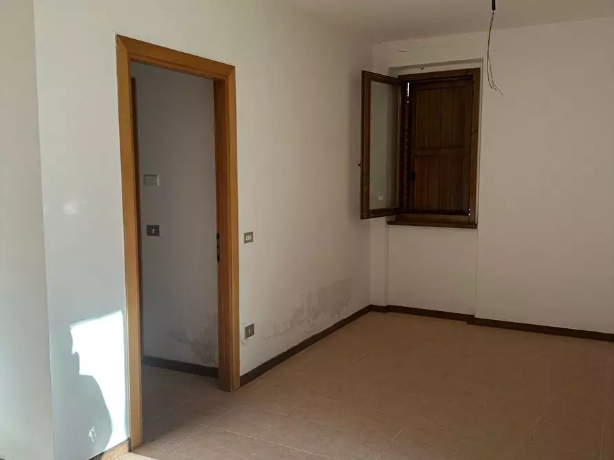 Immagine 13 di Casa semindipendente in vendita  in Brilli a Sarnano
