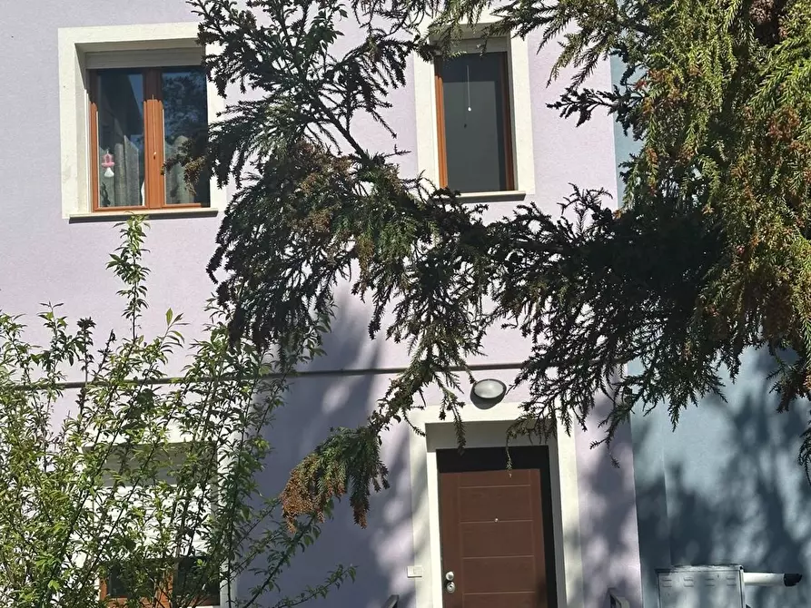 Immagine 11 di Appartamento in vendita  in Fratelli Cervi 6 a Tolentino