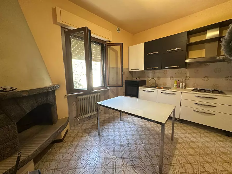 Immagine 15 di Appartamento in vendita  in Fratelli Cervi 6 a Tolentino