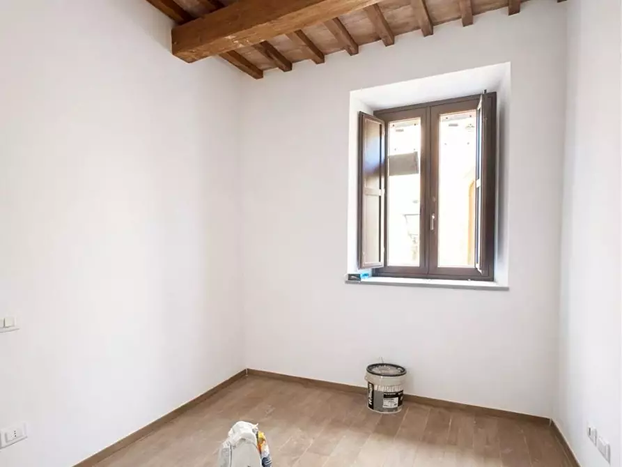 Immagine 1 di Appartamento in vendita  in Ozeri a Tolentino