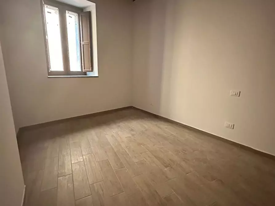 Immagine 5 di Appartamento in vendita  in Ozeri a Tolentino